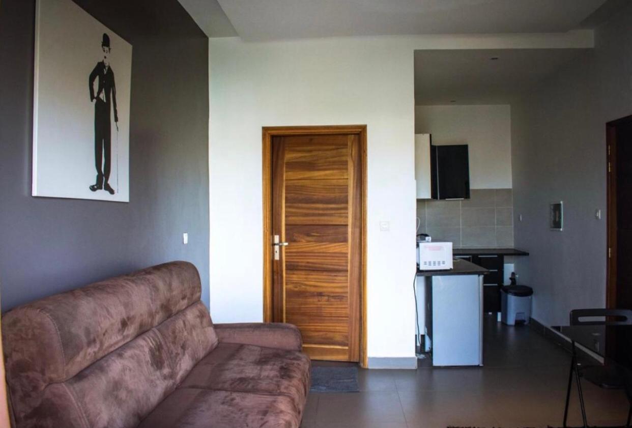 Le First Concept Apartment Dakar Exterior foto