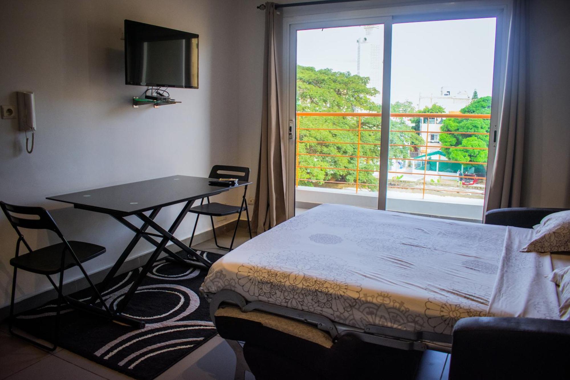 Le First Concept Apartment Dakar Exterior foto